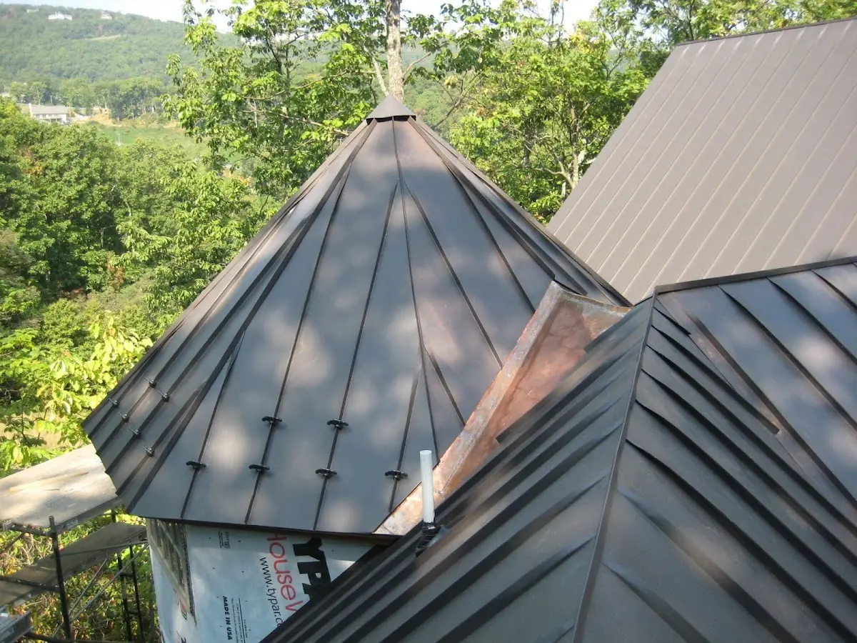 Professional Roof Tarp Installation by Craftsman Roofing in Hayesville